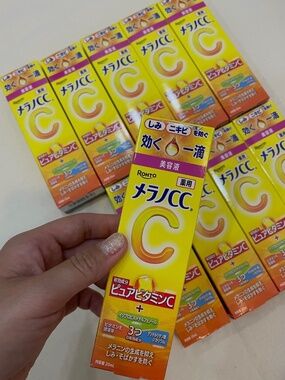 Rohto Mentholatum Melano CC Premium Brightening Essence, Anti Spot Essence Serum